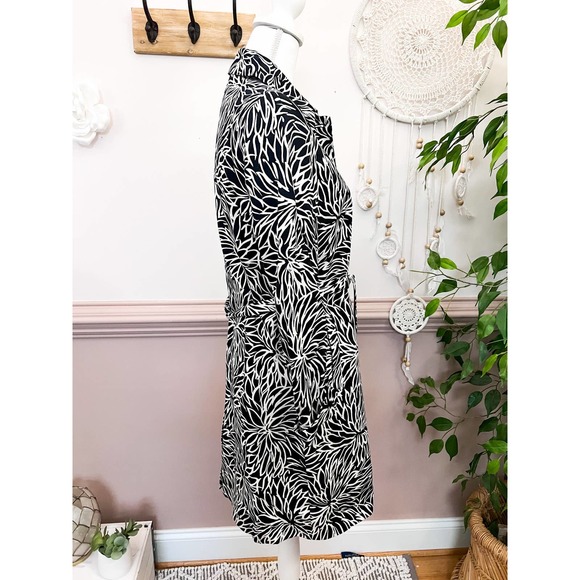 Milly Black and White Print Belted Trench Coat Size 6 NWOT - Picture 3 of 6